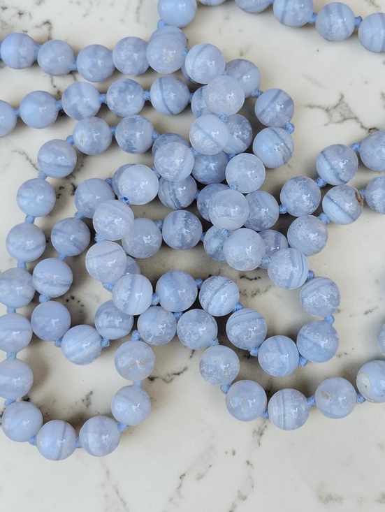 Vintage Jewelry - Vintage Blue Lace Agate Beaded Necklace - Light Blue
